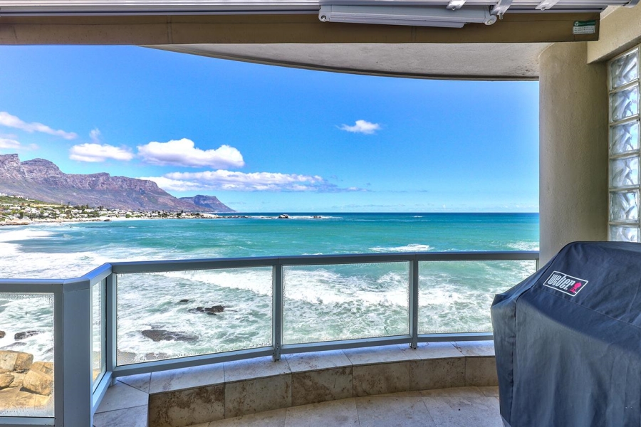 3 Bedroom Property for Sale in Clifton Western Cape